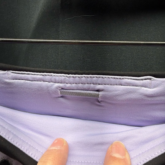 EUC Lululemon Polka Dot Layered Shorts sz 6 (15aq) - Picture 5 of 6